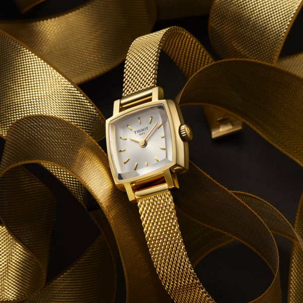 Tissot Lovely Square 20x20mm
                                
                                
                                    T058.109.33.031.00 - Image 3