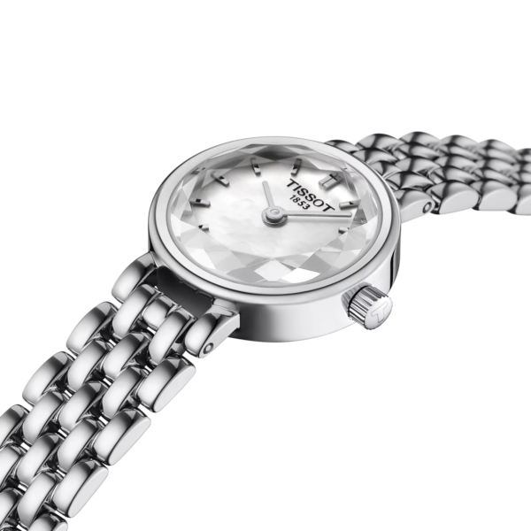 Tissot Lovely Round 19.5mm
                                
                                
                                    T140.009.11.111.00 - Image 6