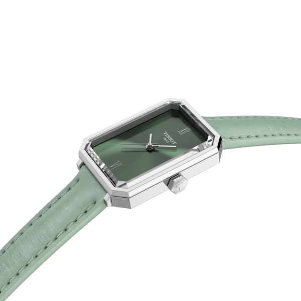 Tissot SRV
                                
                                
                                    T160.110.16.093.00 - Image 5